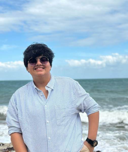 himanshi_pakale.jpg himanshi_pakale.jpg